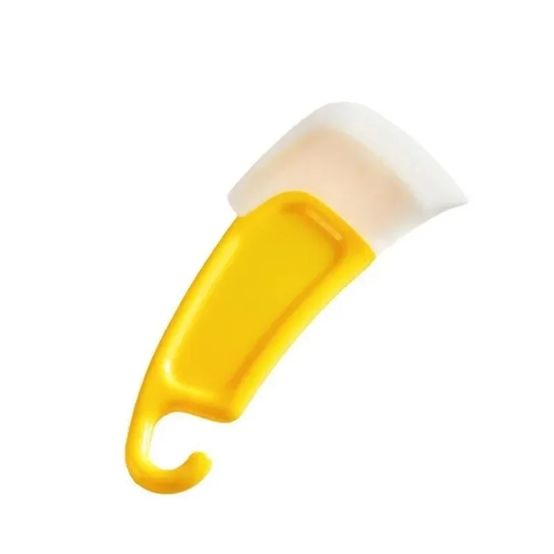 Silicone scraper for cleaning pans and dishes