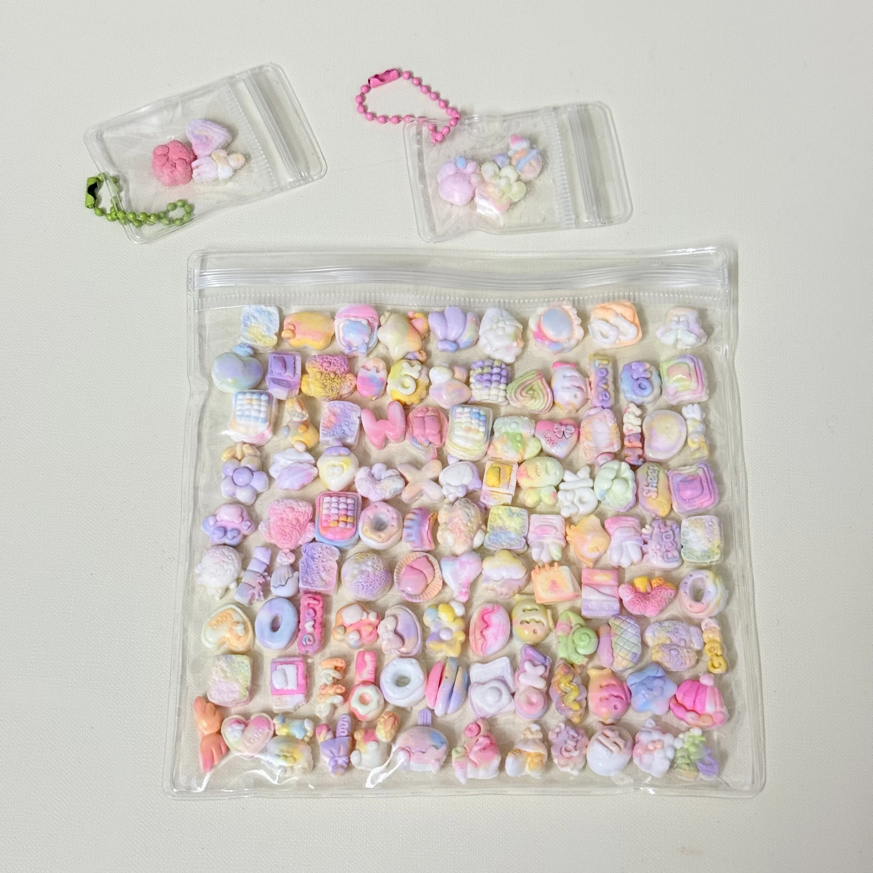100pcs Kawaii Mini Cat's Paw Squishy Toy Silicone Soft Colorful Cat Paw Mochi Stress Relief Squishy Fidget Toy for Adult Gift